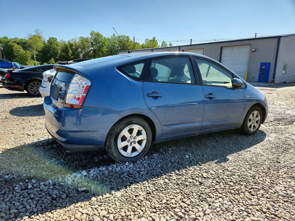 Снимка 3 от търг – 2008 TOYOTA PRIUS с VIN JTDKB20U287702339