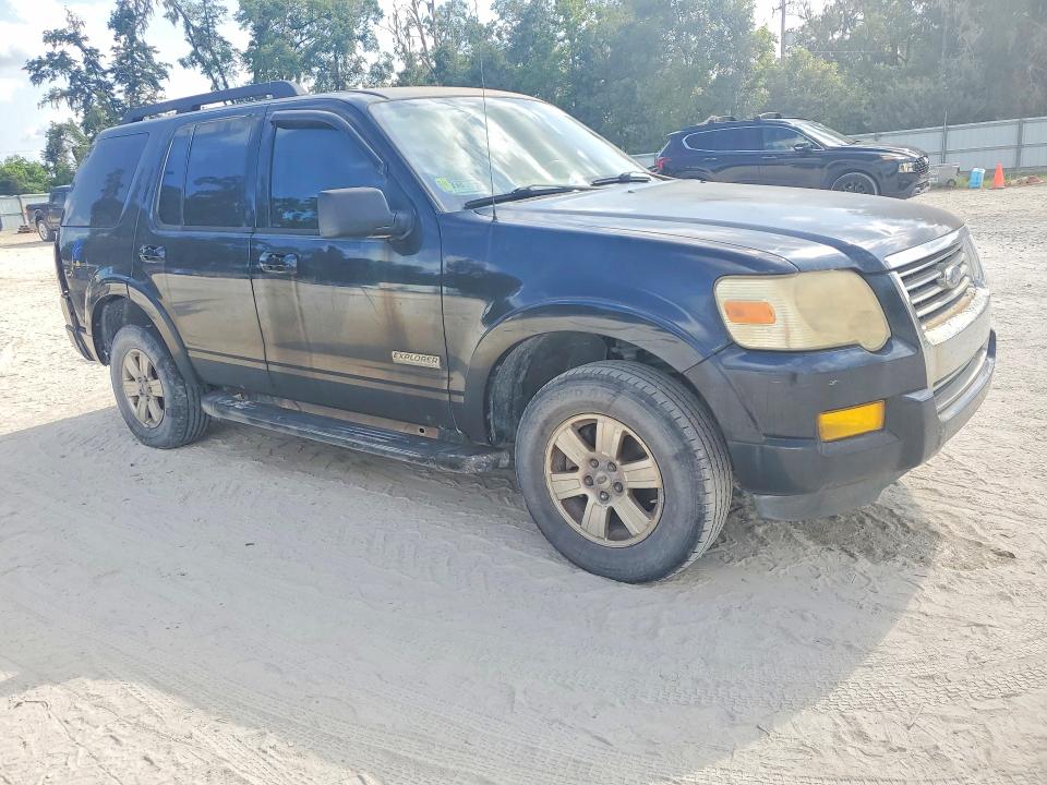 Photo 4 from auction – 2007 FORD EXPLORER with VIN 1FMEU63E27UB08350