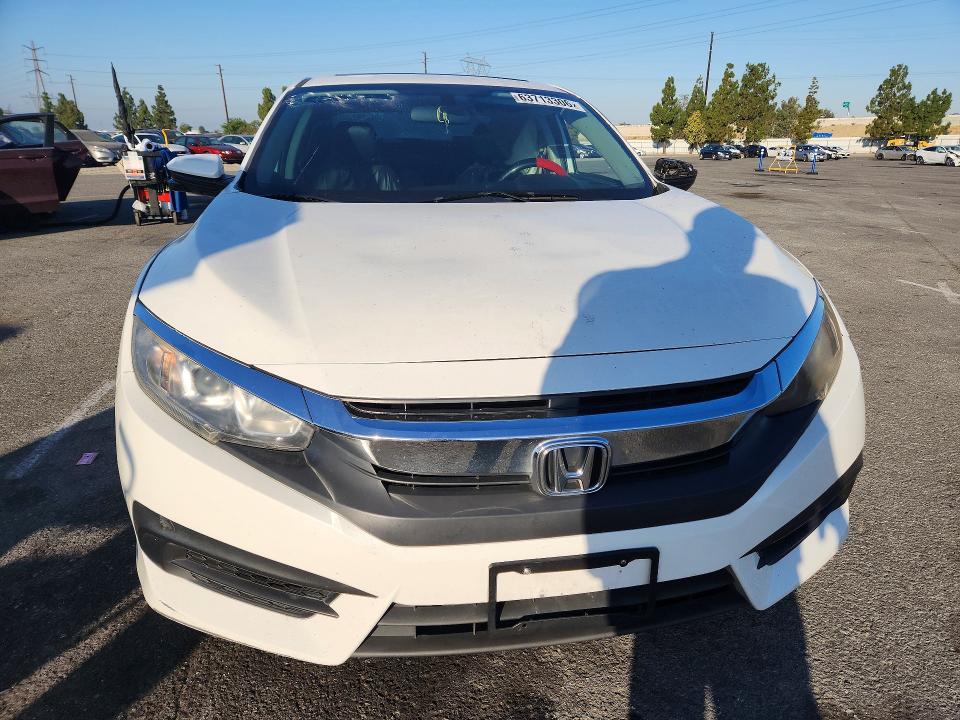 Photo 5 from auction – 2017 HONDA CIVIC with VIN 2HGFC2F76HH527499
