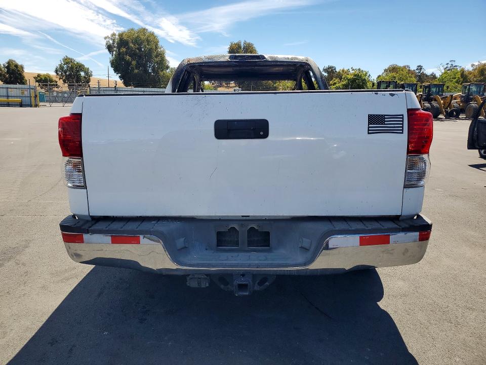 Photo 6 from auction – 2011 TOYOTA TUNDRA with VIN 5TFRM5F18BX032634