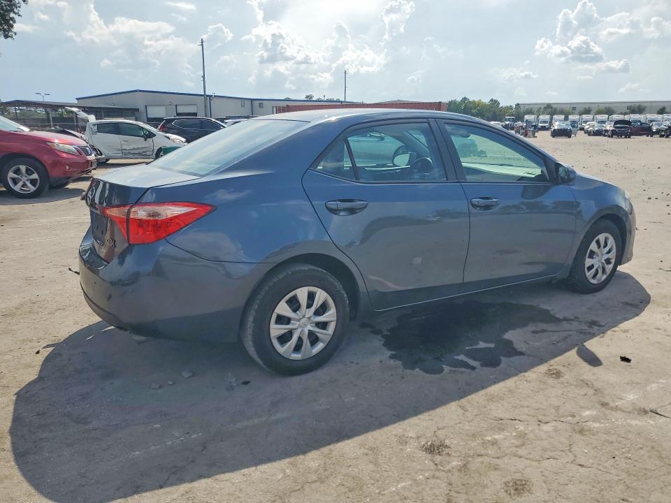Photo 3 from auction – 2019 TOYOTA COROLLA with VIN 2T1BURHE0KC181515