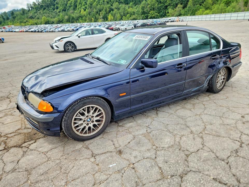 BMW 328 2000 z numerem VIN WBAAM5338YJR57619 - Zdjęcie z aukcji