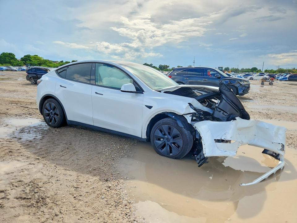 صورة رقم 4 من المزاد - 2024 TESLA MODEL Y مع VIN 7SAYGAEE4RF167455