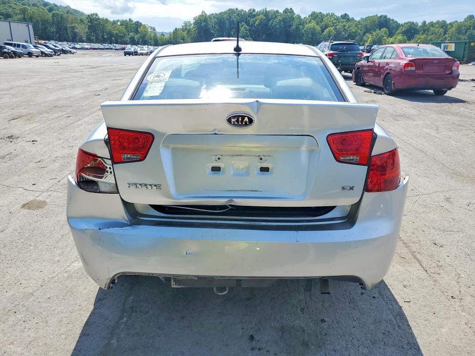 Photo 6 from auction – 2013 KIA FORTE with VIN KNAFU4A22D5725210