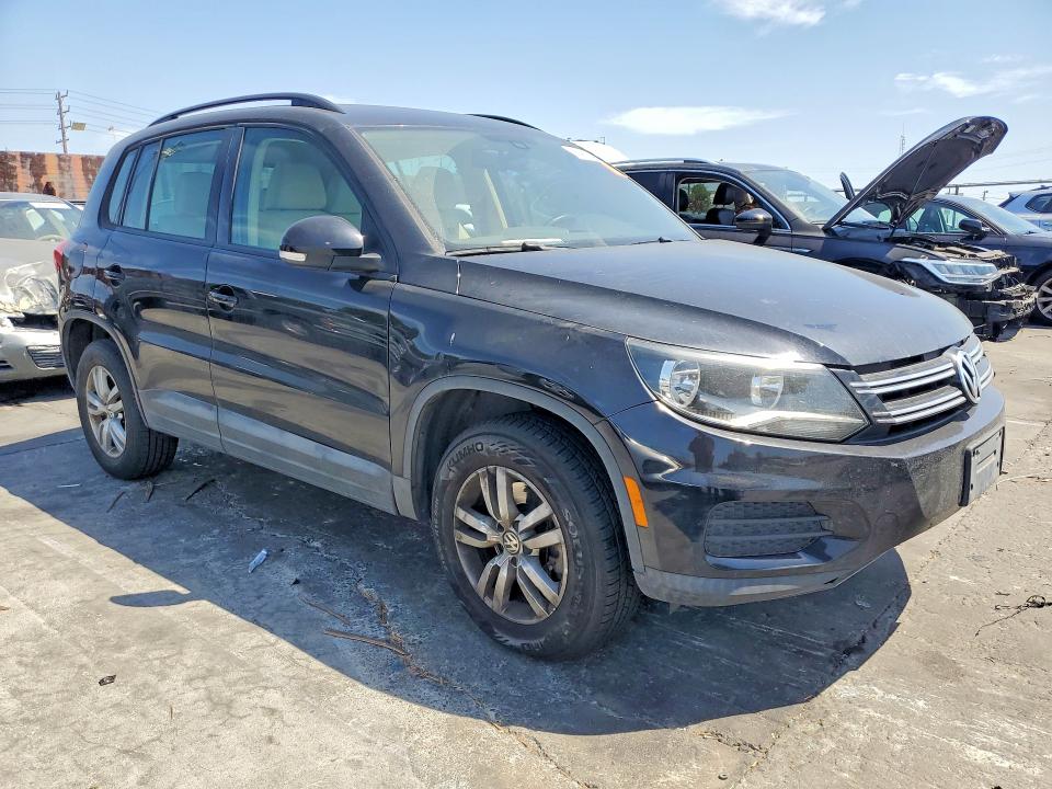 صورة رقم 4 من المزاد - 2016 VOLKSWAGEN TIGUAN مع VIN WVGAV7AX8GW588968