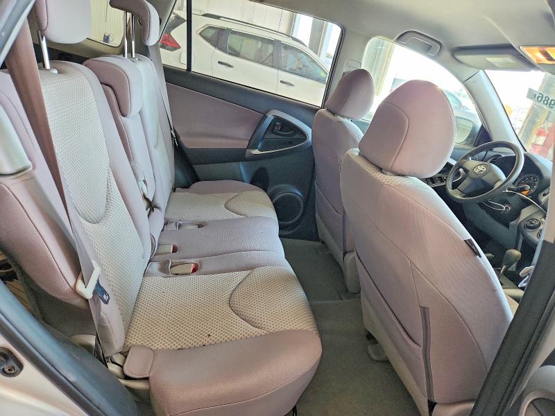 Photo 11 from auction – 2006 TOYOTA RAV4 with VIN JTMBD33V966008769