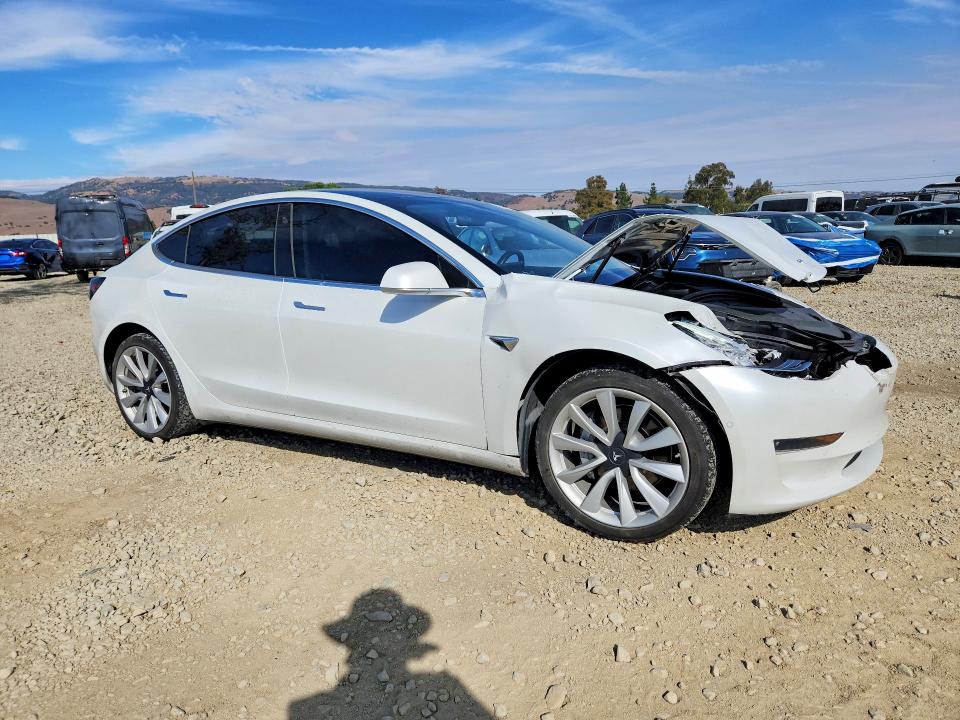 Photo 4 from auction – 2020 TESLA MODEL 3 with VIN 5YJ3E1EB7LF621725