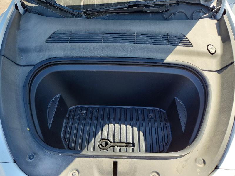 Photo 12 from auction – 2022 TESLA MODEL Y with VIN 7SAYGDEE3NF374981