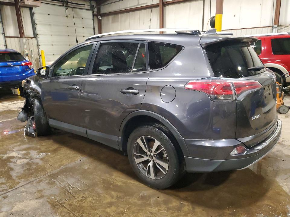 Photo 2 from auction – 2017 TOYOTA RAV4 with VIN JTMRFREV0HJ113158