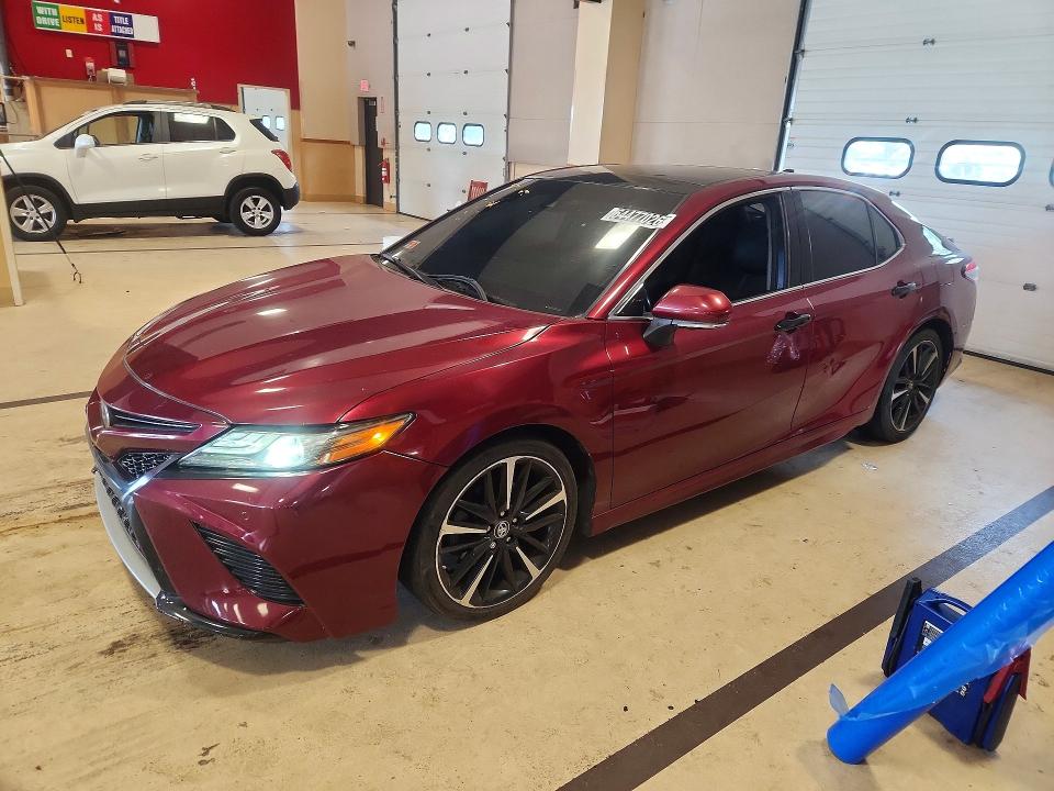 2018 TOYOTA CAMRY