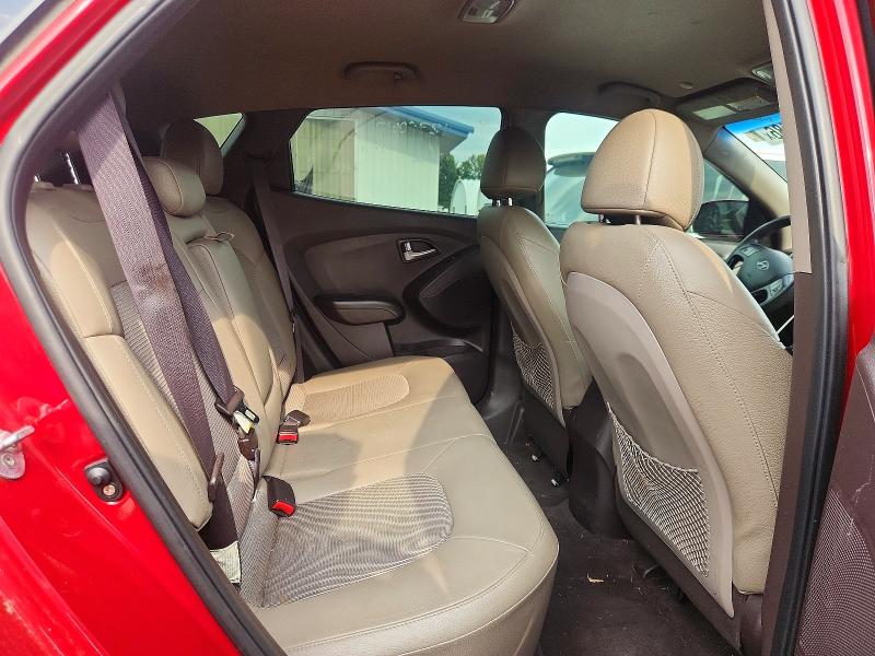 Photo 11 from auction – 2015 HYUNDAI TUCSON with VIN KM8JT3AF8FU085182