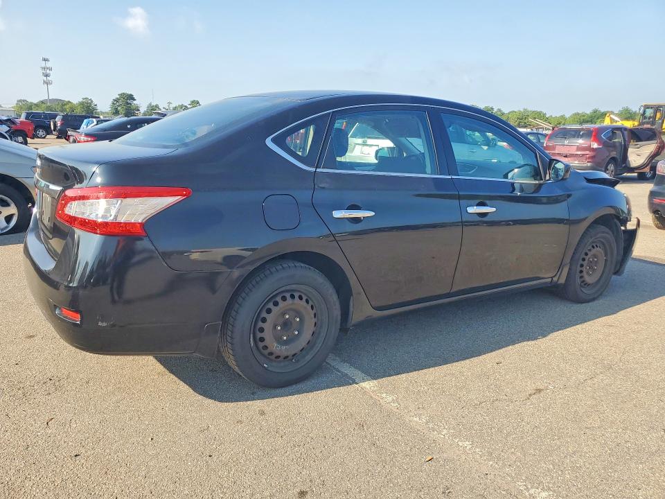 Photo 3 from auction – 2015 NISSAN SENTRA with VIN 3N1AB7AP4FY228538