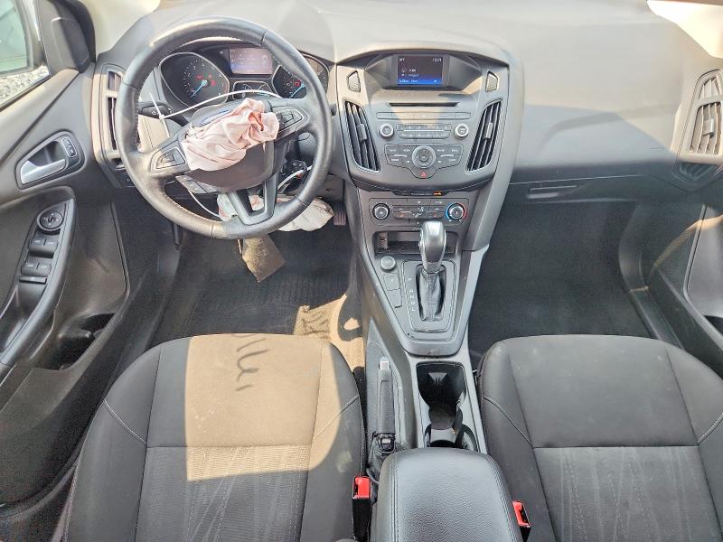 Photo 8 from auction – 2016 FORD FOCUS with VIN 1FADP3F2XGL267975