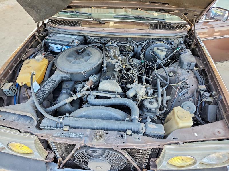 Photo 11 from auction – 1985 MERCEDES-BENZ 300 with VIN WDBAB33CXFA272238