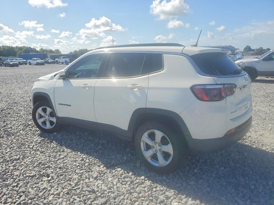 Photo 2 from auction – 2019 JEEP COMPASS with VIN 3C4NJDBB6KT741851