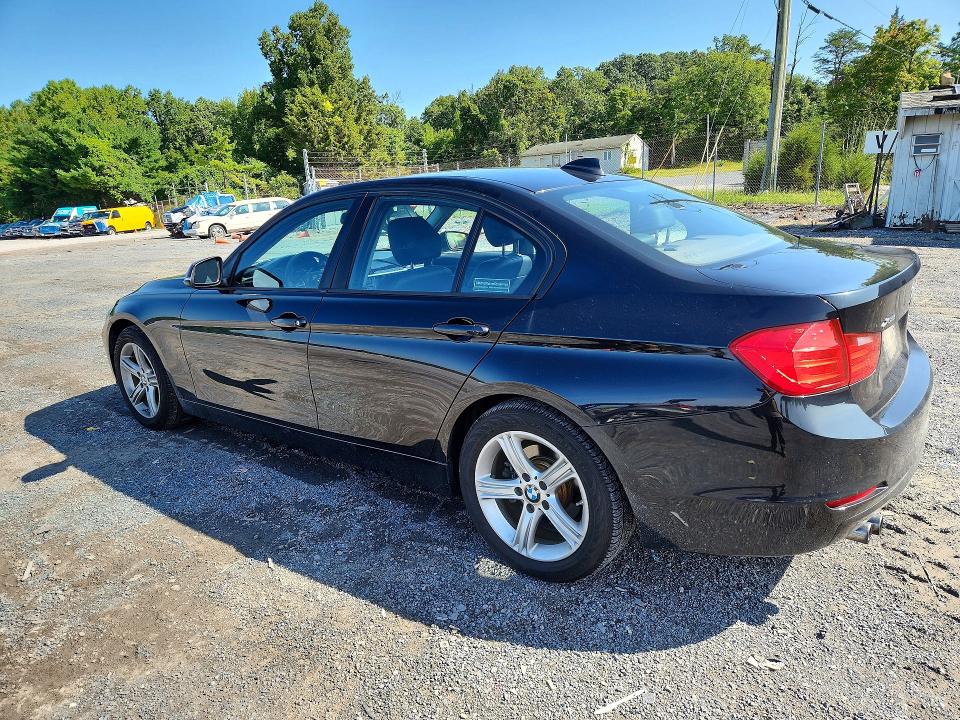 Photo 2 from auction – 2015 BMW 328 with VIN WBA3B3G53FNR86126