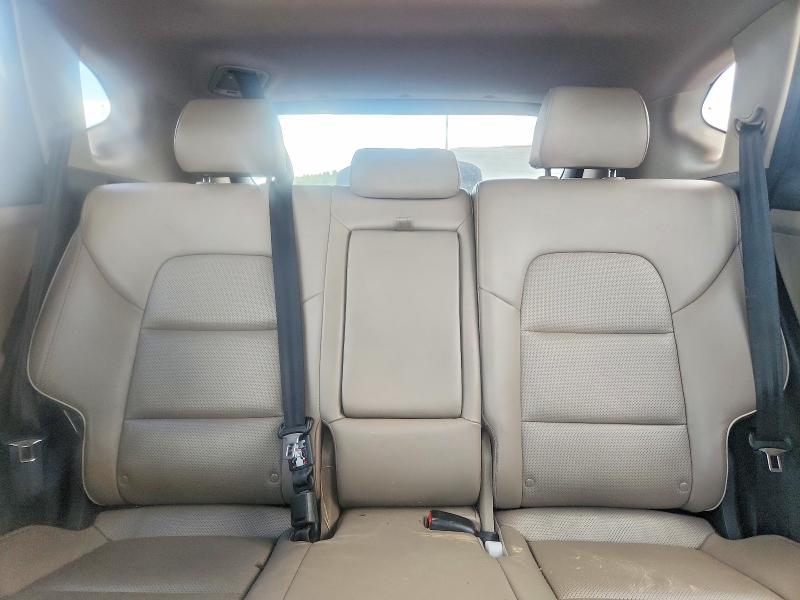 Photo 10 from auction – 2020 HYUNDAI TUCSON with VIN KM8J3CAL4LU275014