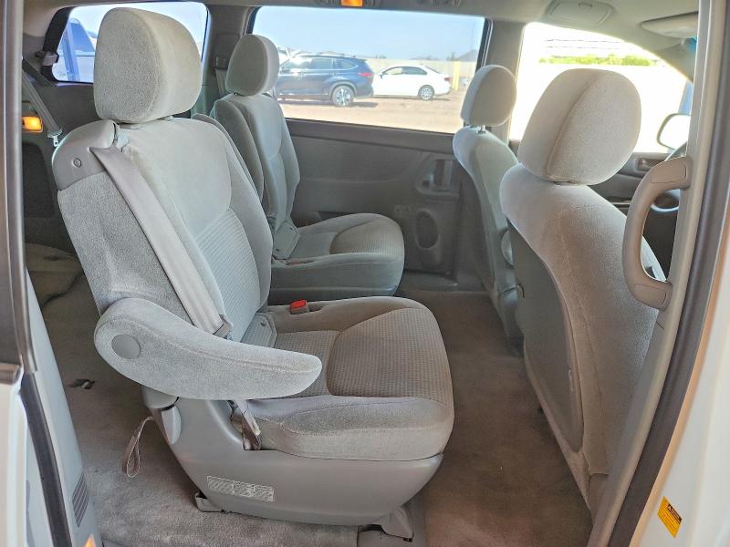 Photo 11 from auction – 2007 TOYOTA SIENNA with VIN 5TDZK23C47S081353