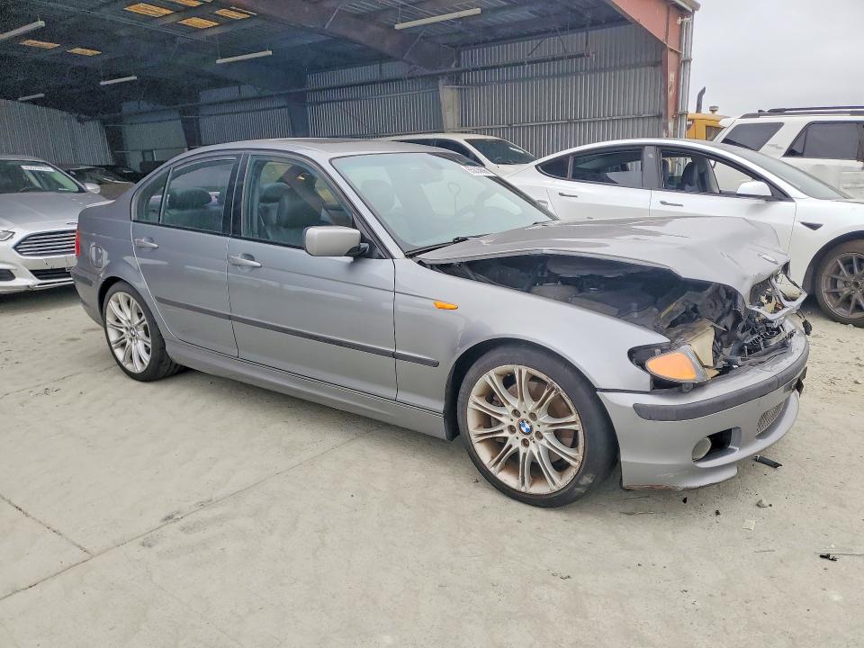 Photo 4 from auction – 2005 BMW 330 with VIN WBAEV53445KM08481
