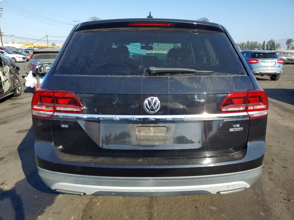 Photo 6 from auction – 2018 VOLKSWAGEN ATLAS with VIN 1V2KR2CA3JC505740