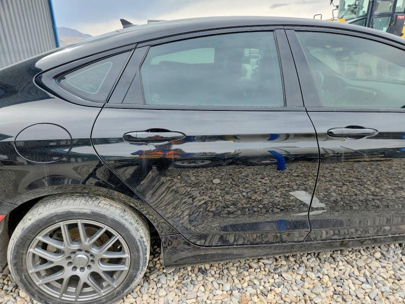 Photo 10 from auction – 2016 CHRYSLER 200 with VIN 1C3CCCBG4GN175532