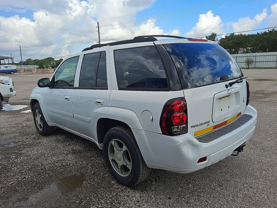 Photo 2 from auction – 2006 CHEVROLET TRAILBLAZER with VIN 1GNDT13S262206713