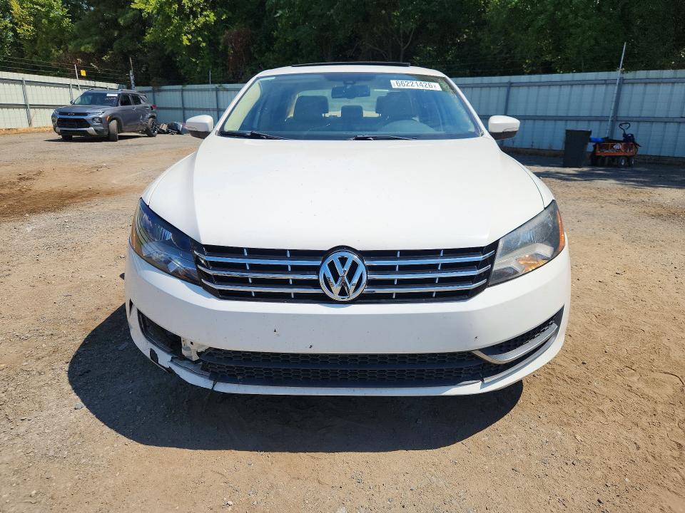 Photo 5 from auction – 2013 VOLKSWAGEN PASSAT with VIN 1VWBP7A38DC100385