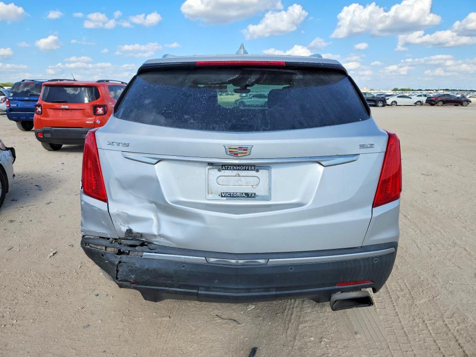 Photo 6 from auction – 2017 CADILLAC XT5 with VIN 1GYKNBRS2HZ177256