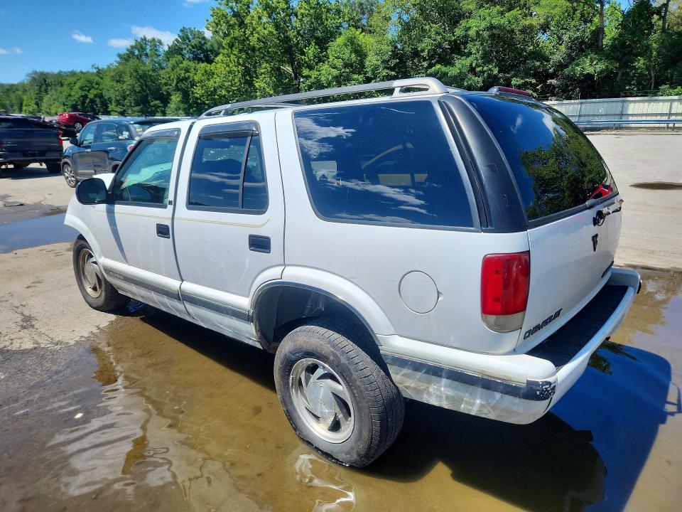 Photo 2 from auction – 1995 CHEVROLET BLAZER with VIN 1GNDT13W8SK175285