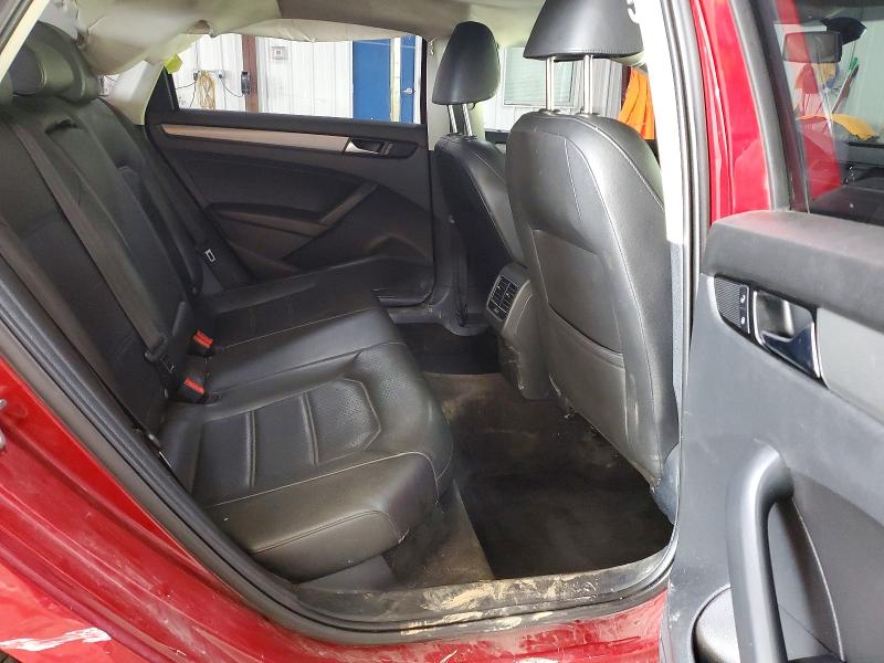 Photo 10 from auction – 2015 VOLKSWAGEN PASSAT with VIN 1VWBV7A36FC042205