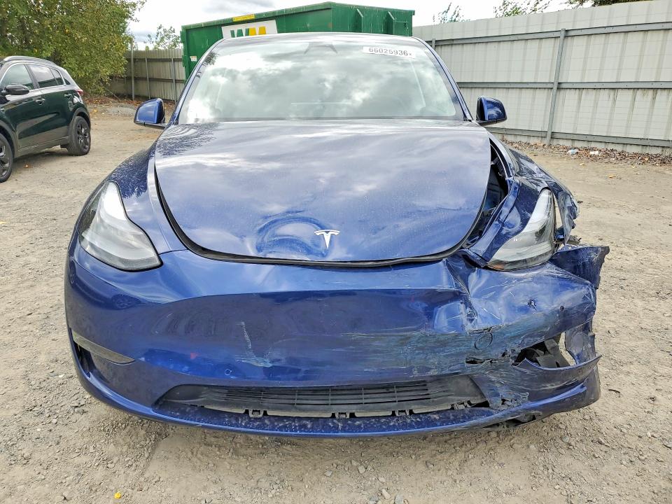 Фото 5 с аукциона – 2022 TESLA MODEL Y с VIN 7SAYGDEF0NF357712