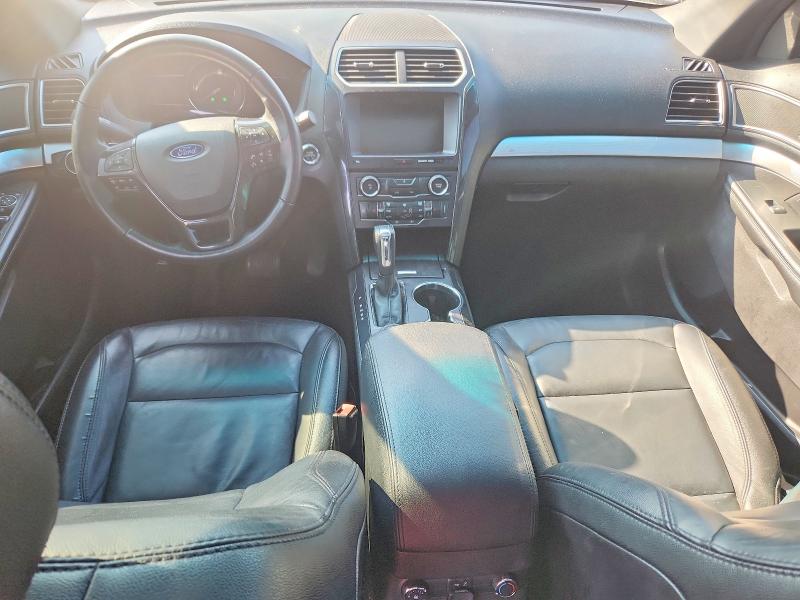 Снимка 8 от търг – 2016 FORD EXPLORER с VIN 1FM5K8D87GGB59951