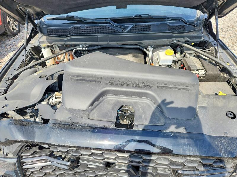 Снимка 12 от търг – 2023 RAM 3500 с VIN 3C63R3DJ0PG602191