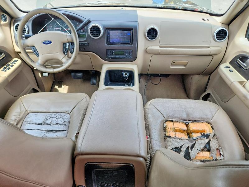 Photo 8 from auction – 2004 FORD EXPEDITION with VIN 1FMFU17L54LA81632