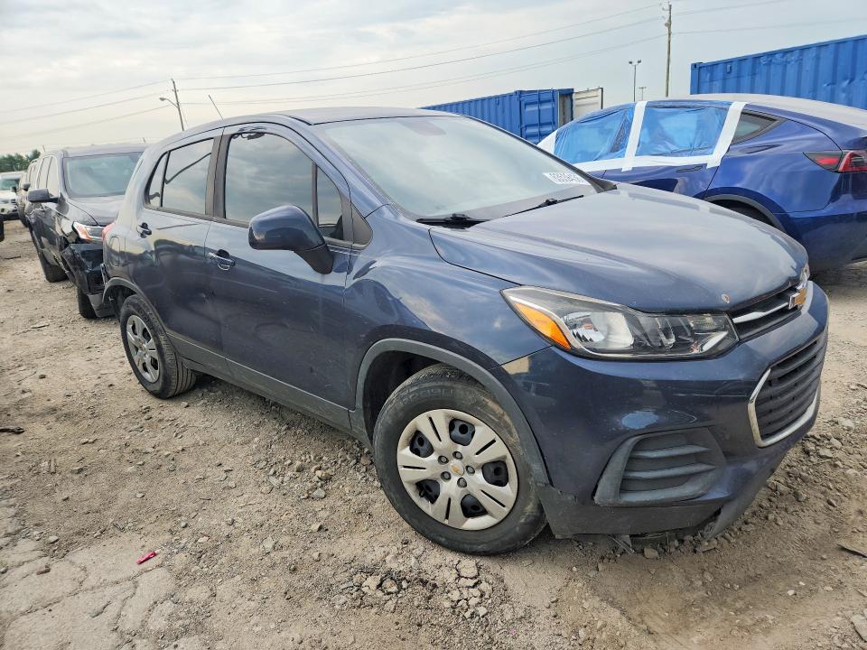Photo 4 from auction – 2018 CHEVROLET TRAX with VIN 3GNCJKSB8JL159252