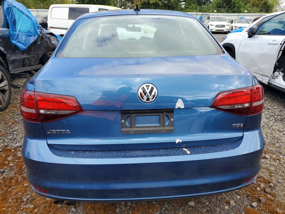 Photo 6 from auction – 2016 VOLKSWAGEN JETTA with VIN 3VW267AJ0GM296939