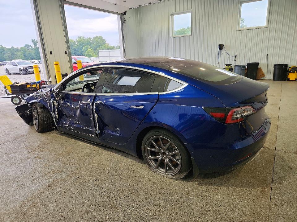 Photo 2 from auction – 2018 TESLA MODEL 3 with VIN 5YJ3E1EA5JF125035