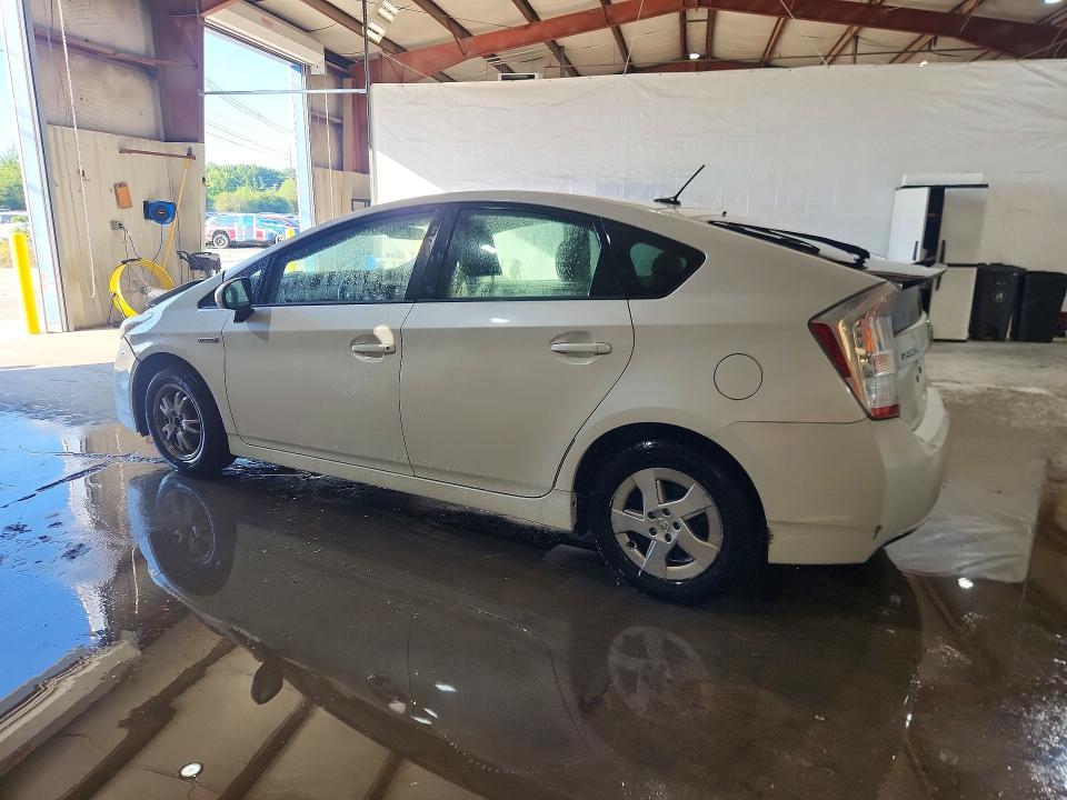 Photo 2 from auction – 2011 TOYOTA PRIUS with VIN JTDKN3DU5B0268893