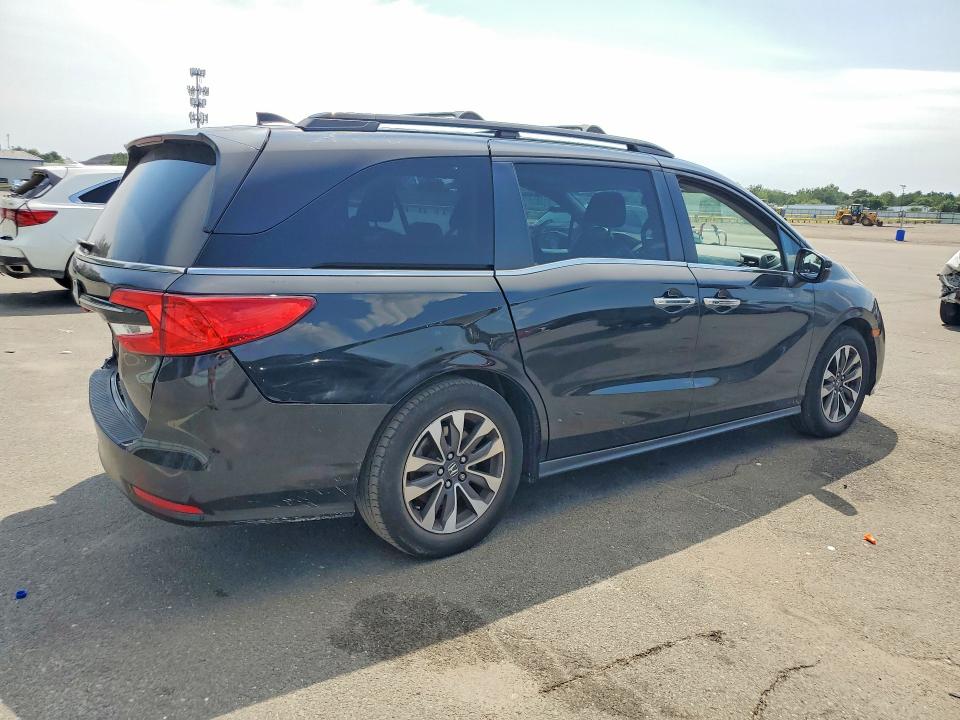 Photo 3 from auction – 2022 HONDA ODYSSEY with VIN 5FNRL6H79NB032425