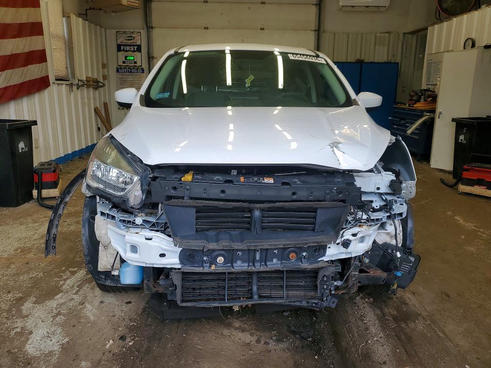 Photo 5 from auction – 2019 FORD ESCAPE with VIN 1FMCU9GD7KUA65997