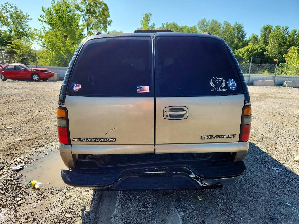 Photo 6 from auction – 2001 CHEVROLET SUBURBAN with VIN 3GNEC16T01G107025