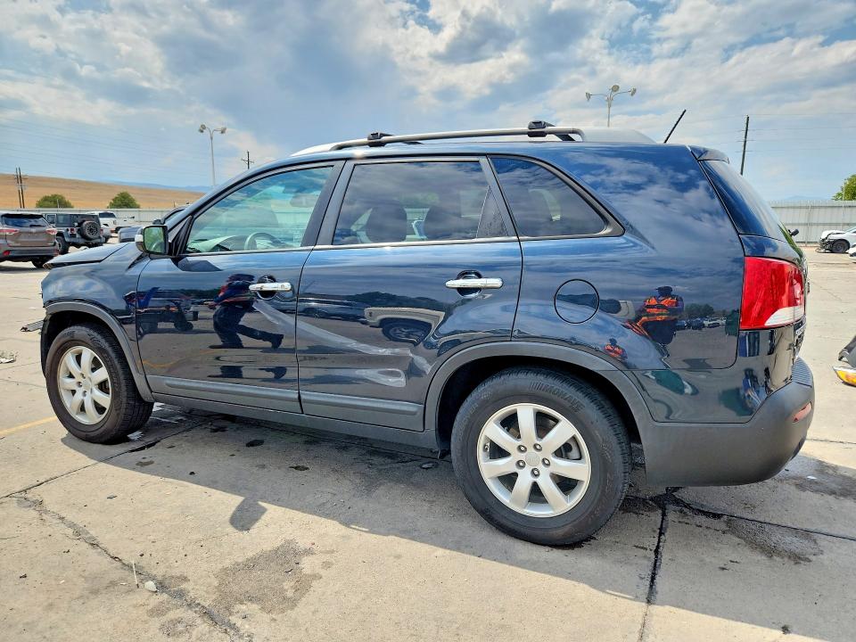 Photo 2 from auction – 2012 KIA SORENTO with VIN 5XYKT3A60CG257467