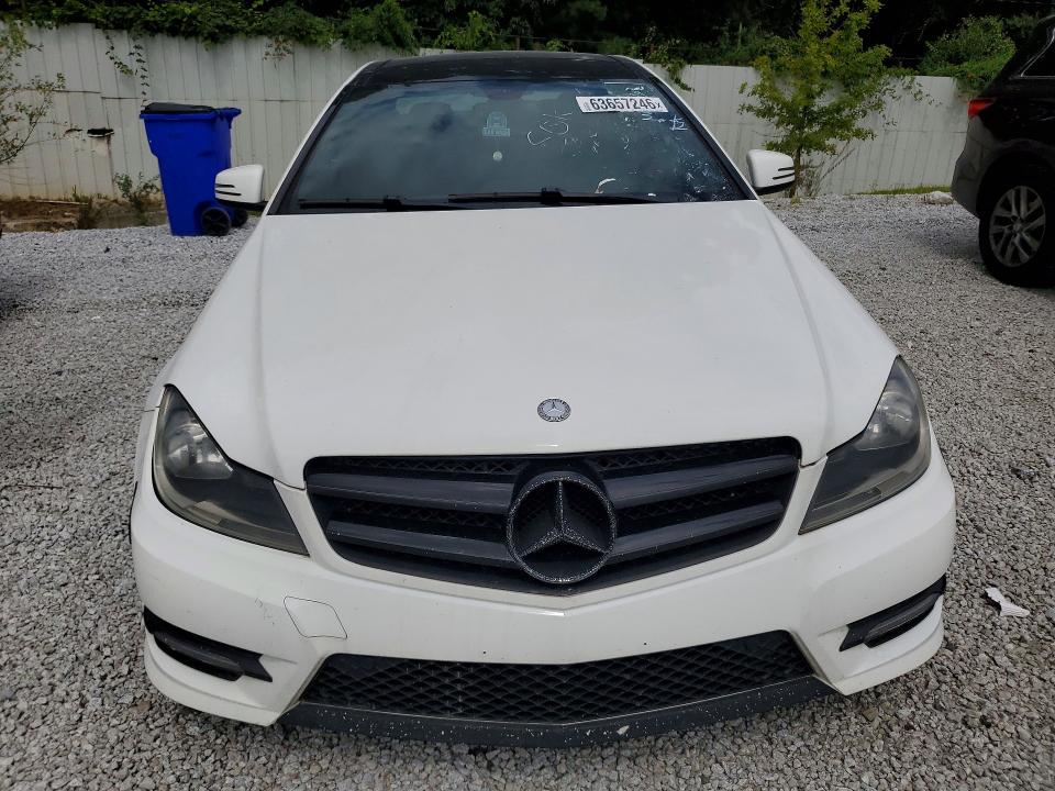 Photo 5 from auction – 2014 MERCEDES-BENZ C with VIN WDDGJ8JB6EG280439