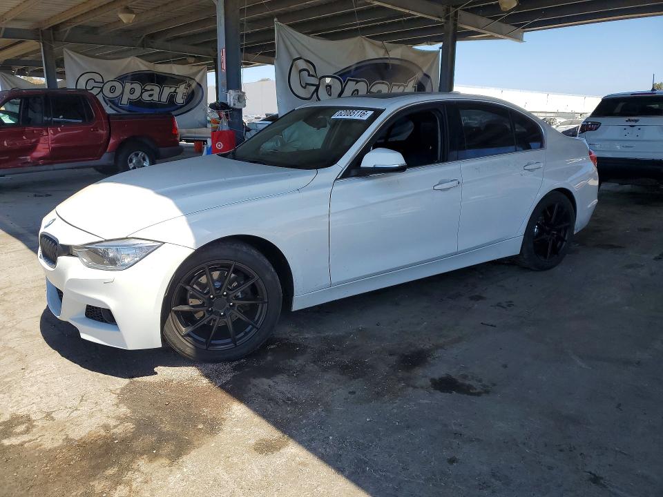 BMW 328 2013 with VIN WBA3B3C51DF541543 - Photo from auction