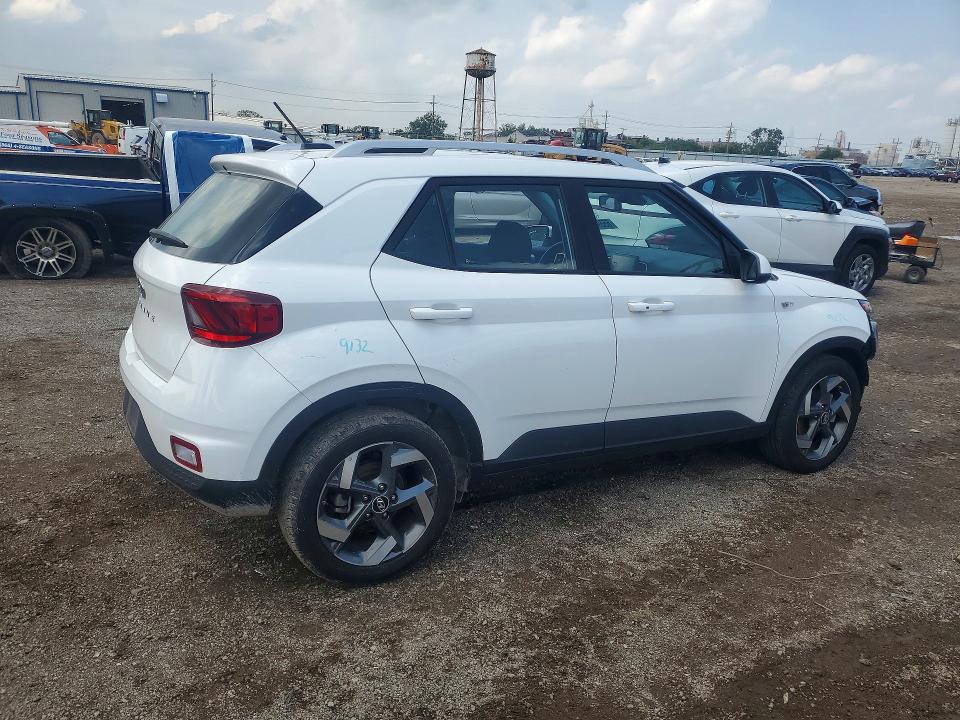 Photo 3 from auction – 2025 HYUNDAI VENUE with VIN KMHRC8A34SU390887