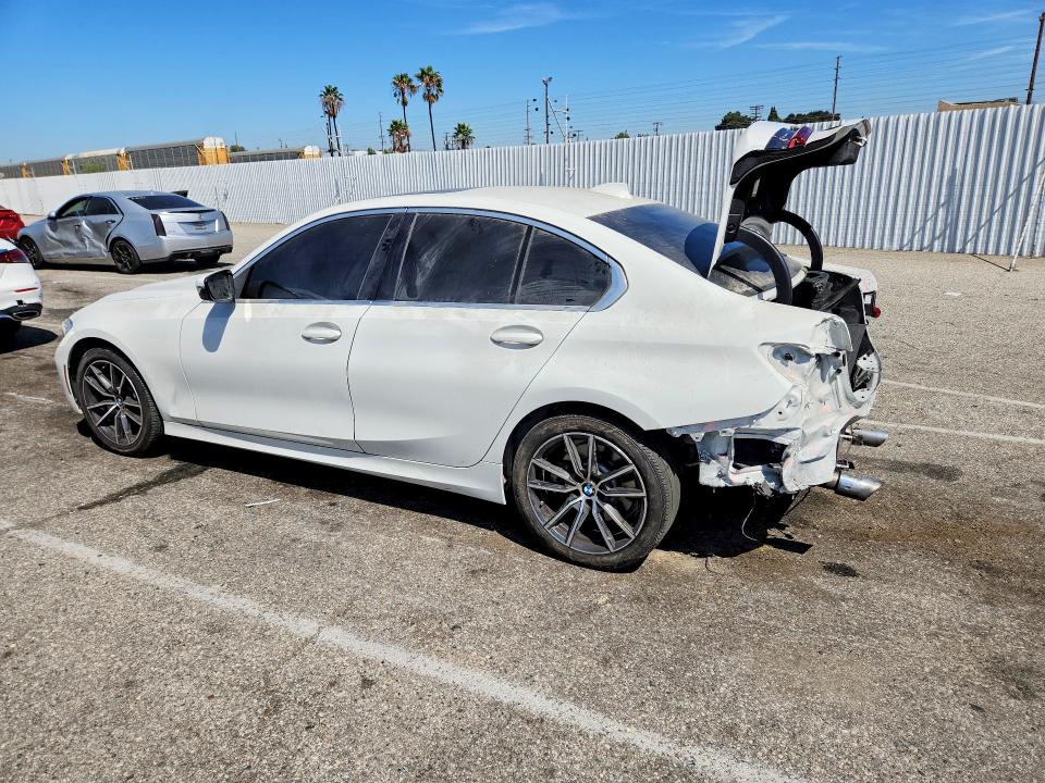 Снимка 2 от търг – 2021 BMW 330I с VIN 3MW5R1J07M8B99900