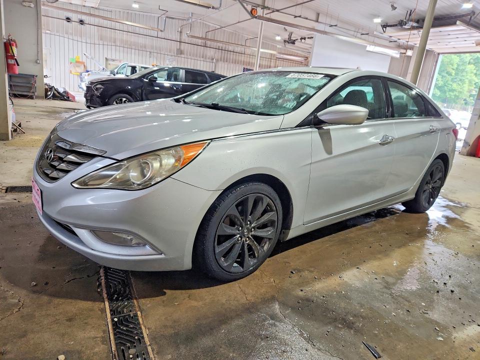 HYUNDAI SONATA 2011 с VIN 5NPEC4AC0BH117371 - Снимка от търг