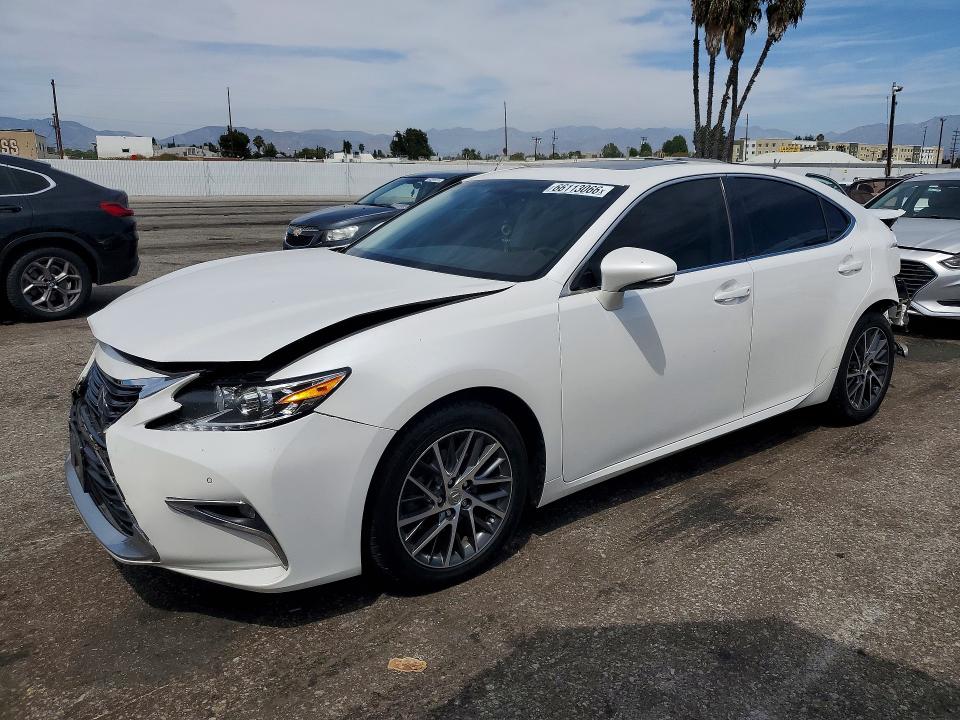 LEXUS ES 2016 with VIN JTHBK1GG5G2237821 - Photo from auction