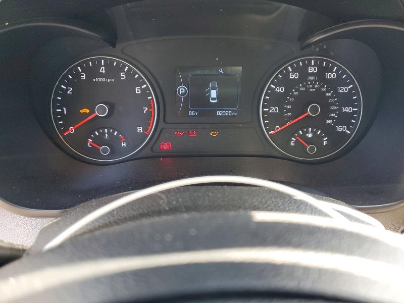 Photo 9 from auction – 2016 KIA OPTIMA with VIN 5XXGU4L35GG046934
