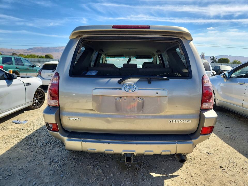 صورة رقم 6 من المزاد - 2004 TOYOTA 4RUNNER مع VIN JTEZU14R140039109